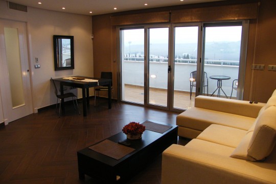 Attic Apartment, Large Terrace, Excellent Views
