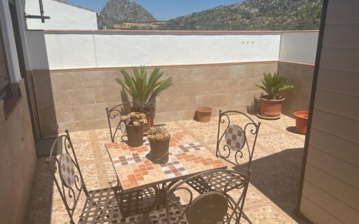 Chalet for Sale in Montejaque