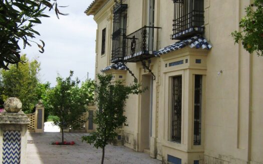 Magnificent mansion located just outside of Ronda.
