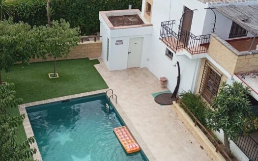 Country house for rent.