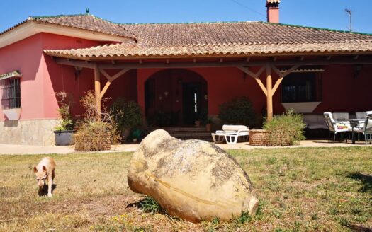 Rustic property with pool