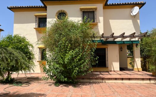Exclusiva Casa Independiente en La Planilla