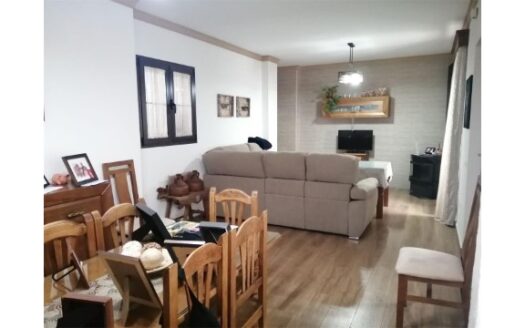 Chalet adosado en venta Benaojan