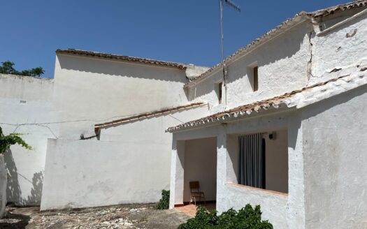 Gran Finca con Vistas Espectaculares en El Gastor – 22.437 m² de Naturaleza y Potencial