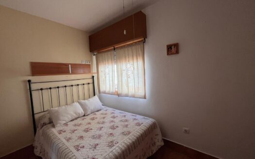 Casa en El Gastor con Maravillosas Vistas y Piscina