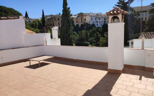 Casa con encanto y vistas incomparables al casco histórico de Ronda