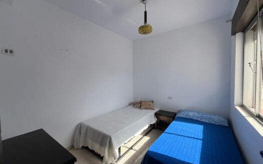 Elegante casa en el casco antiguo de Ronda con 4 habitaciones, 3 baños, terraza y chimenea