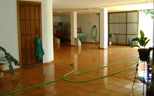 Casa de Pueblo con Vistas a las Montañas en Cuevas del Becerro