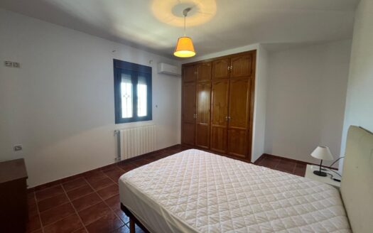 Finca en alquiler en Arriate – Con piscina privada