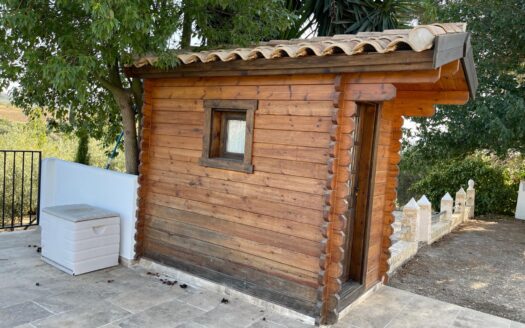 Finca con terreno, piscina y múltiples posibilidades en un entorno natural
